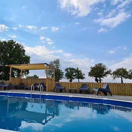 Le Petit Moulin Bed & Breakfast Saint-Hilaire  Dış mekan fotoğraf