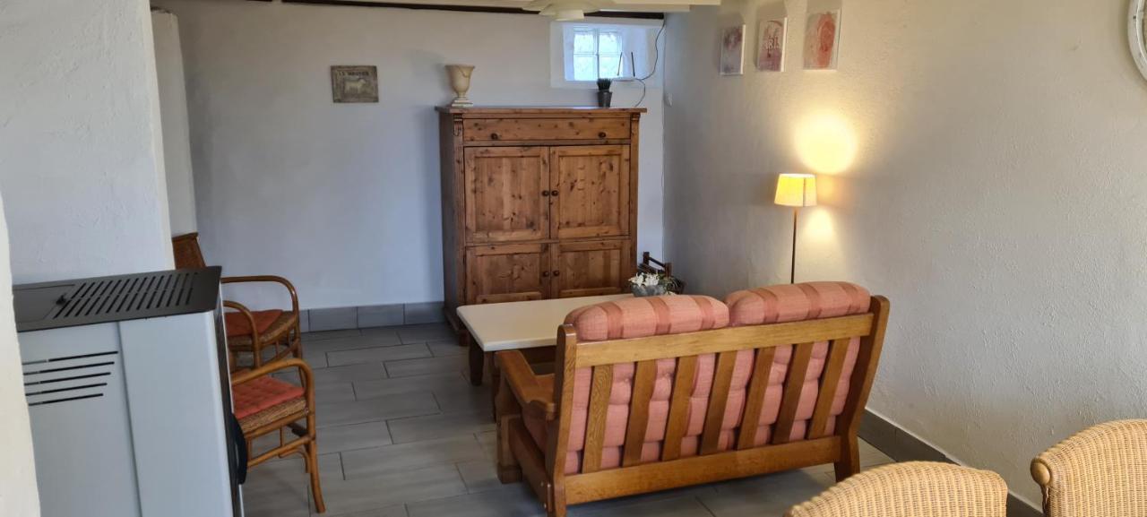 Le Petit Moulin Bed & Breakfast Saint-Hilaire  Dış mekan fotoğraf