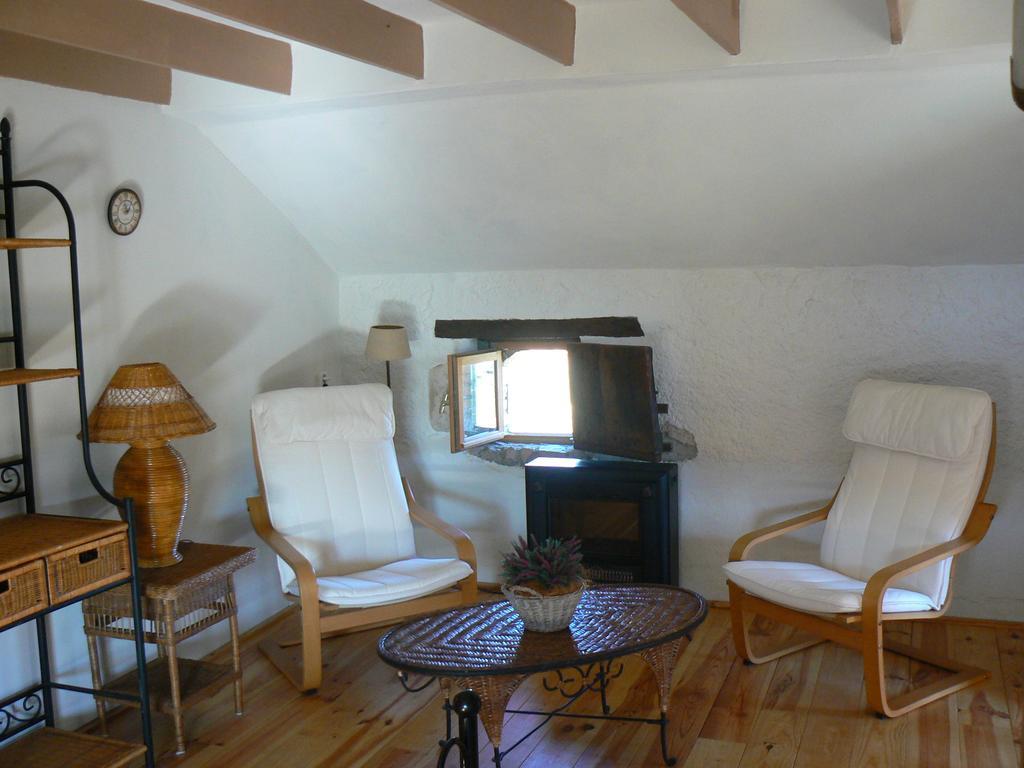 Le Petit Moulin Bed & Breakfast Saint-Hilaire  Oda fotoğraf