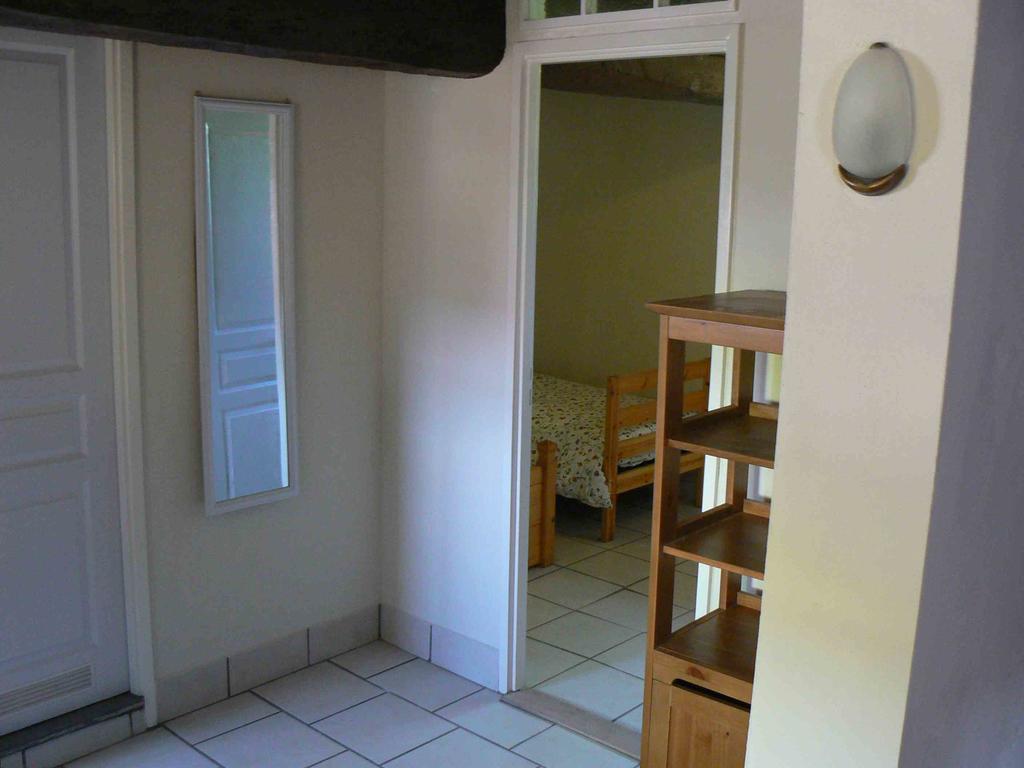 Le Petit Moulin Bed & Breakfast Saint-Hilaire  Oda fotoğraf